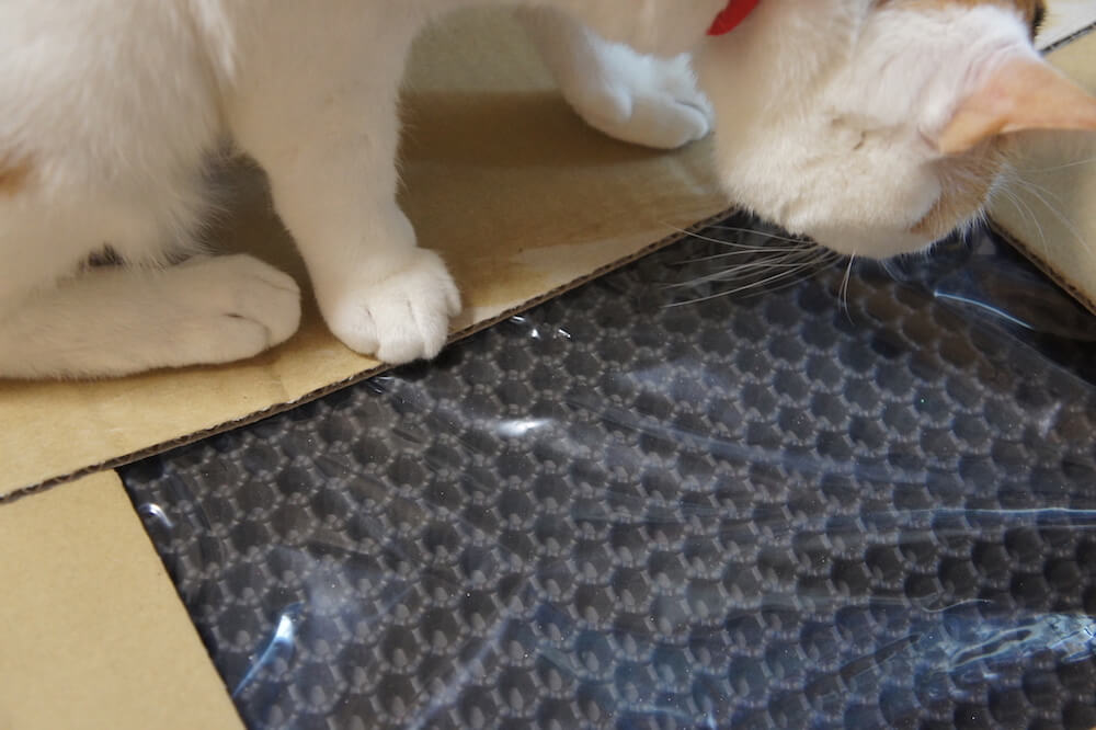 Xcommerce 猫砂取りマット 猫マット トイレマット 二重構造 折り畳み式 超大サイズ 飛び散り防止マット 防カビ　猫トイレ