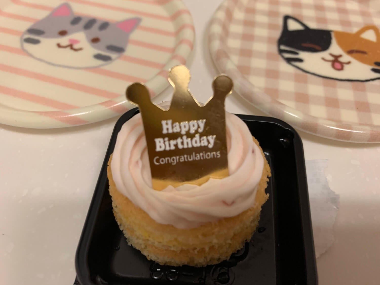 猫　誕生日　愛猫用ケーキ　ケーキ　スイーツ　誕生日ケーキ　バースデイケーキ